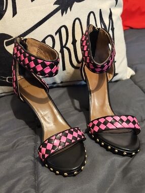 Givenchy Women's Pink and Black Woven Ankle-Strap Heels Size 36 Euro - 6 US